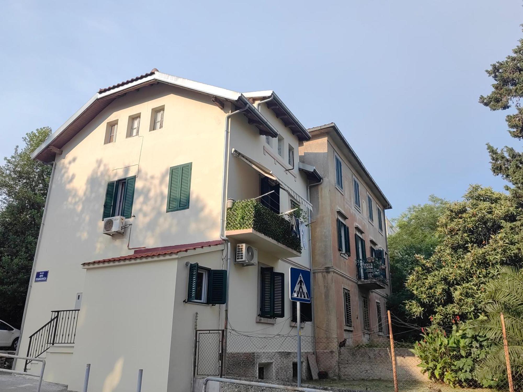 Relax And Enjoy Apartments Split Exterior photo