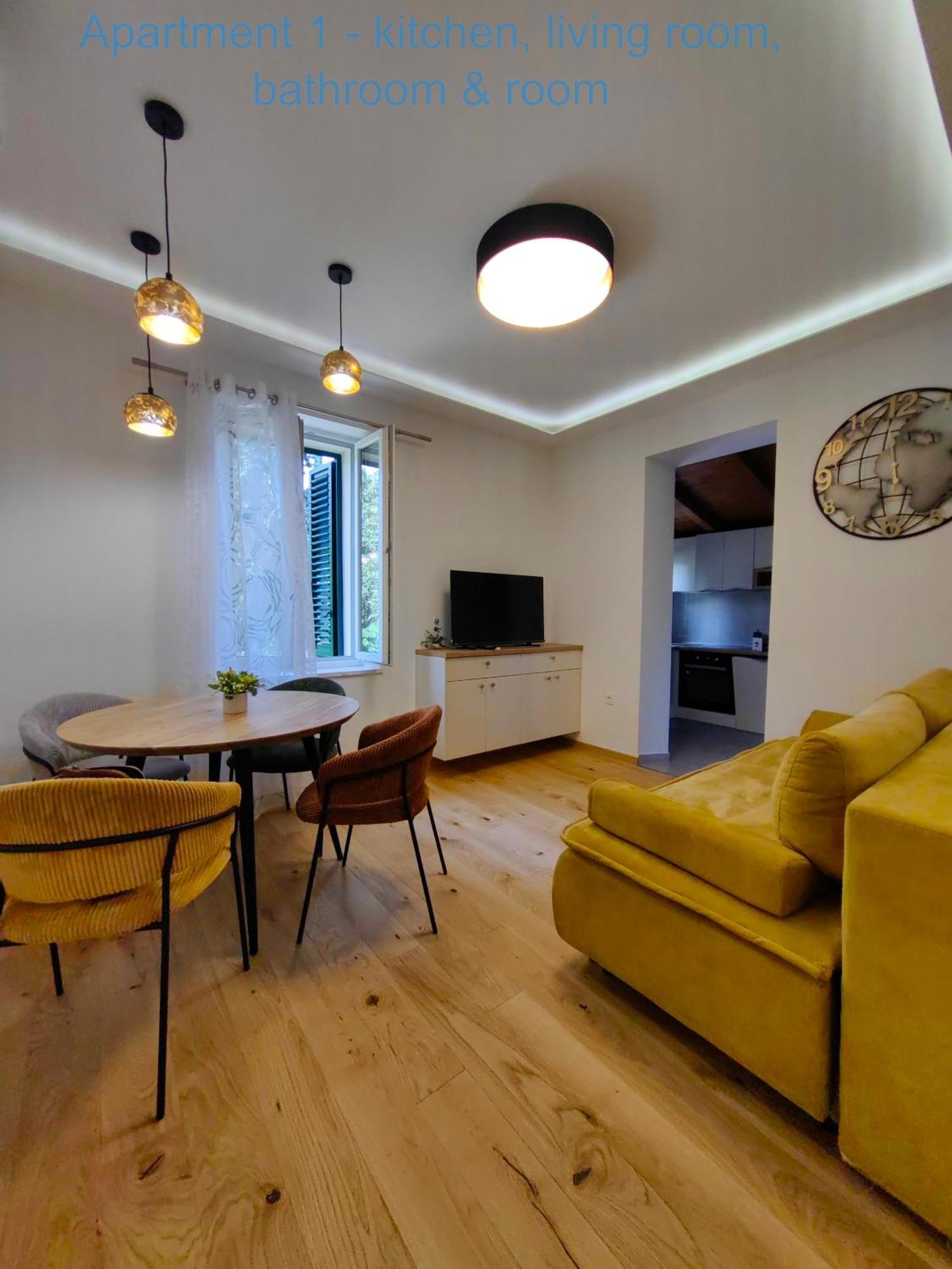 Relax And Enjoy Apartments Split Exterior photo