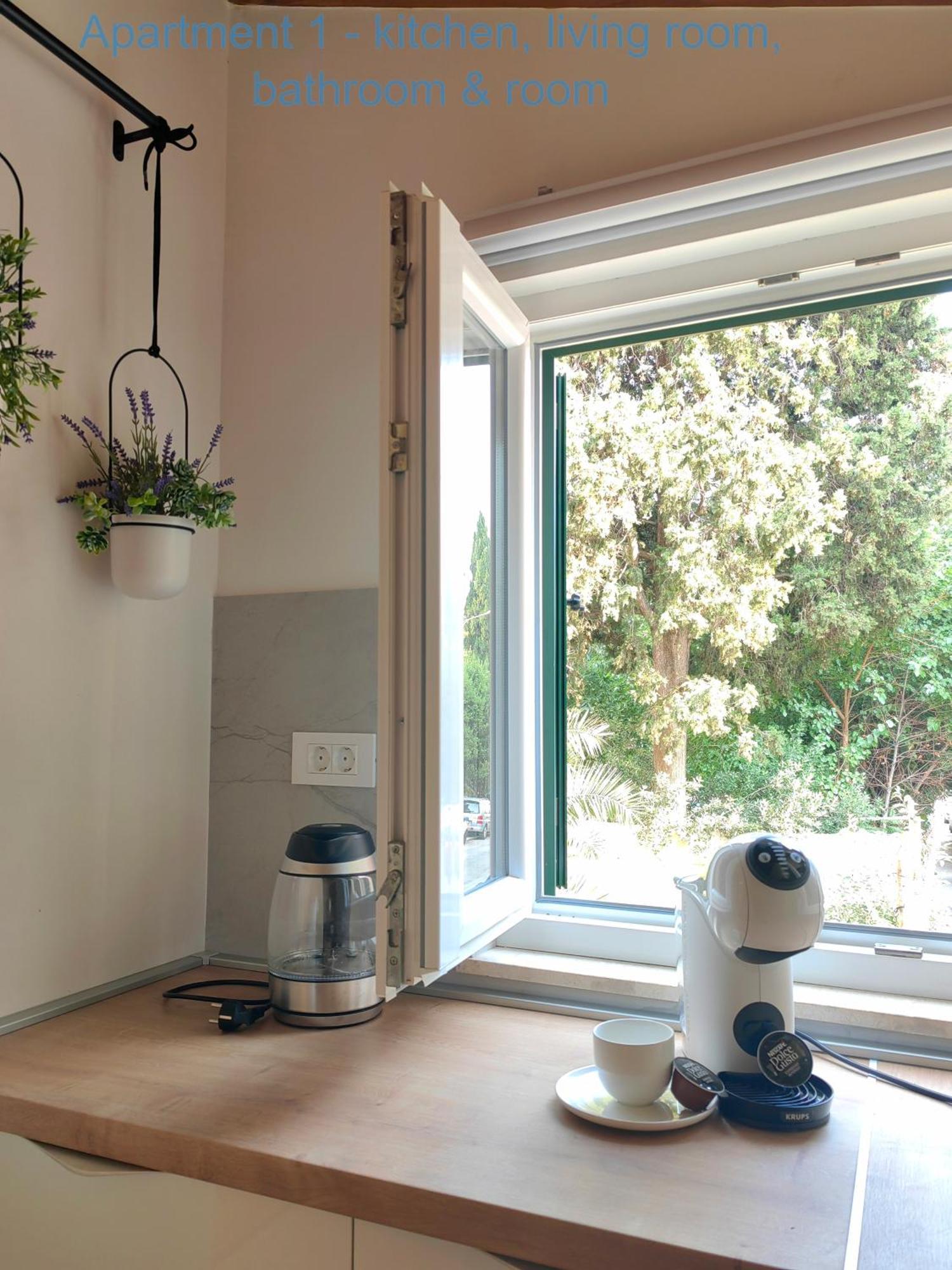 Relax And Enjoy Apartments Split Exterior photo